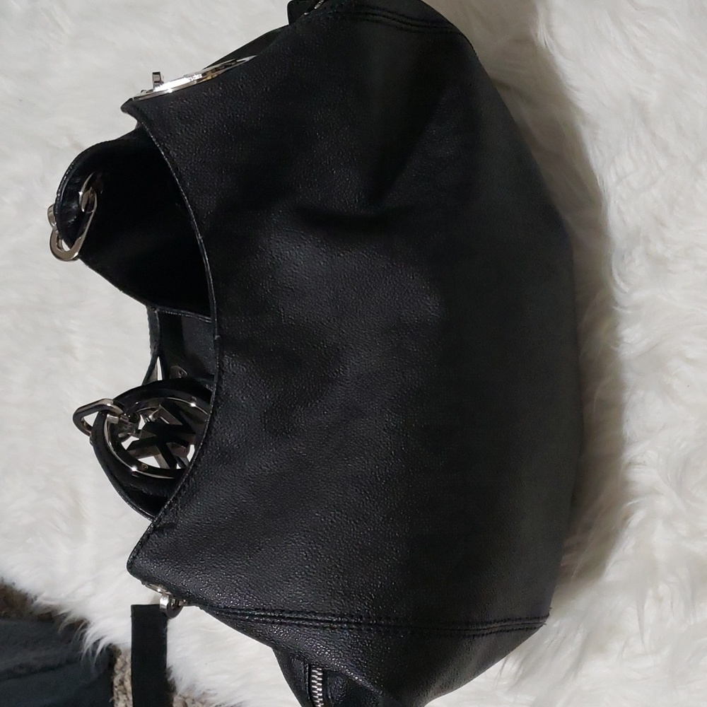 Micheal Kors purse